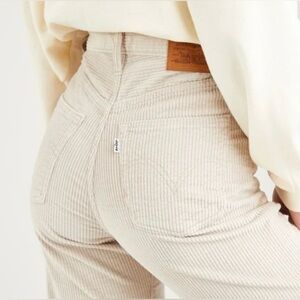 Levi's Ribcage Corduroy Straight Leg Pants
Cement Pebble Jeans - Size 26